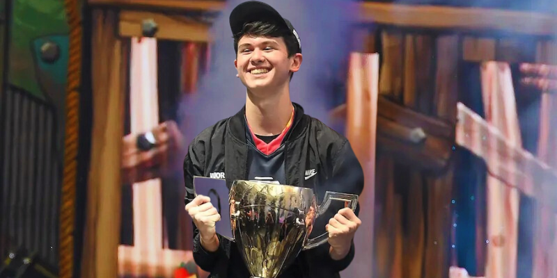 Kyle-Bugha-Giersdorf-is-one-of-the-top-esports
